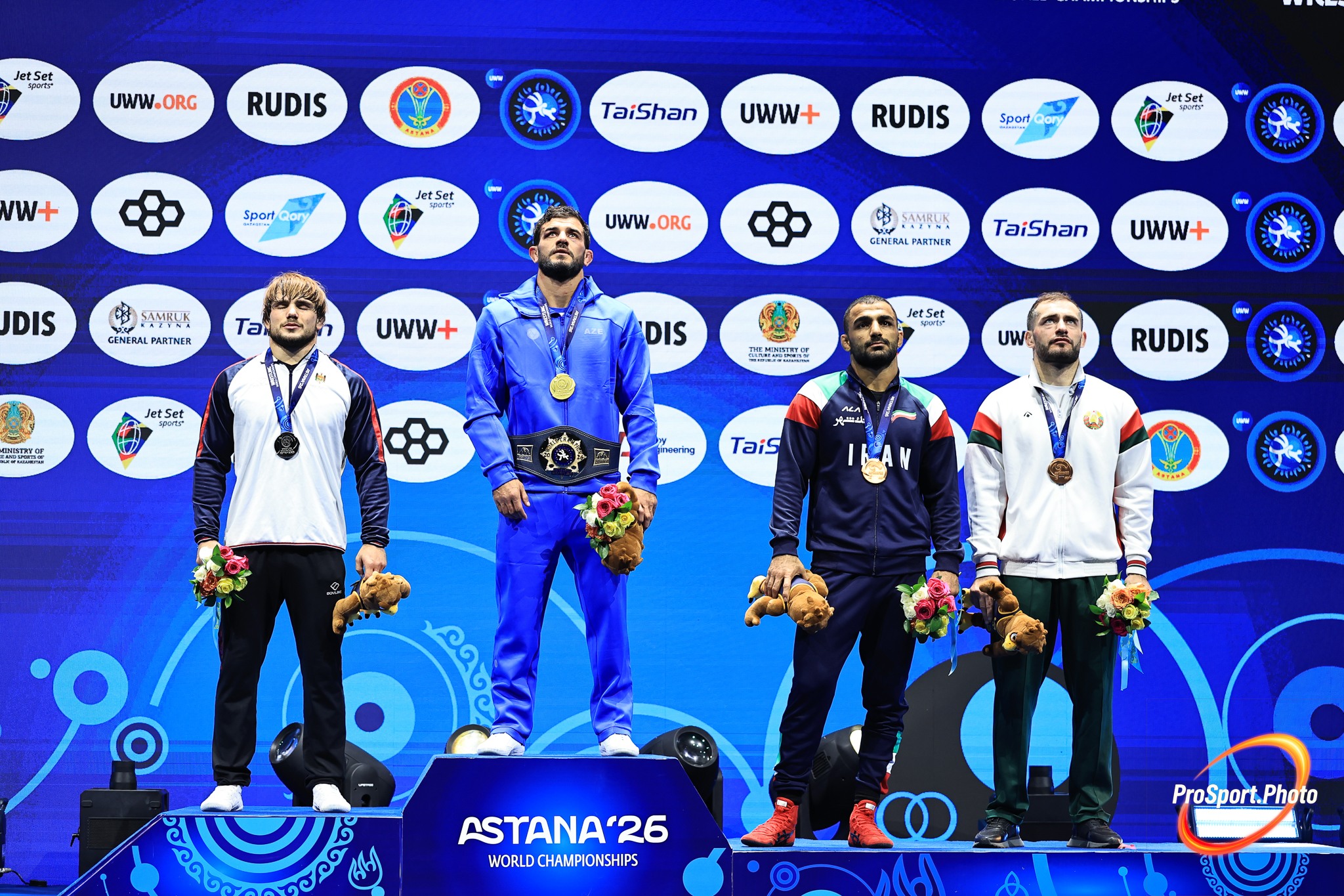 Призёры на пьедестале. 25 октября. Чемпионат мира в Астане: первые три дня.