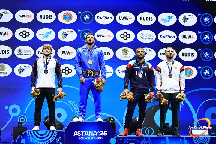 Призёры на пьедестале. 25 октября. Чемпионат мира в Астане: первые три дня.