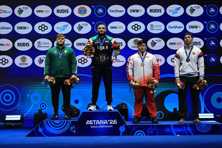 Призёры в весовой категории до 130 кг. 26 октября. Чемпионат мира в Астане: первые три дня.