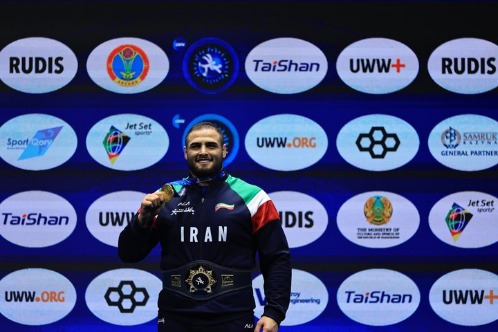 Fardin Shaban HEDAYATI (Иран) — чемпион мира в весе до 130 кг. Чемпионат мира в Астане: первые три дня.